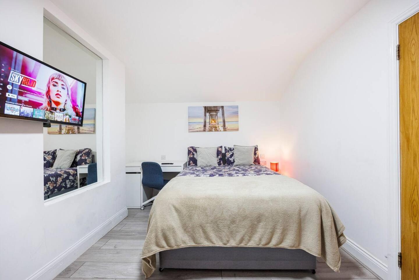 Apartment Three Bedroom 3 Bathroom In Kensington London