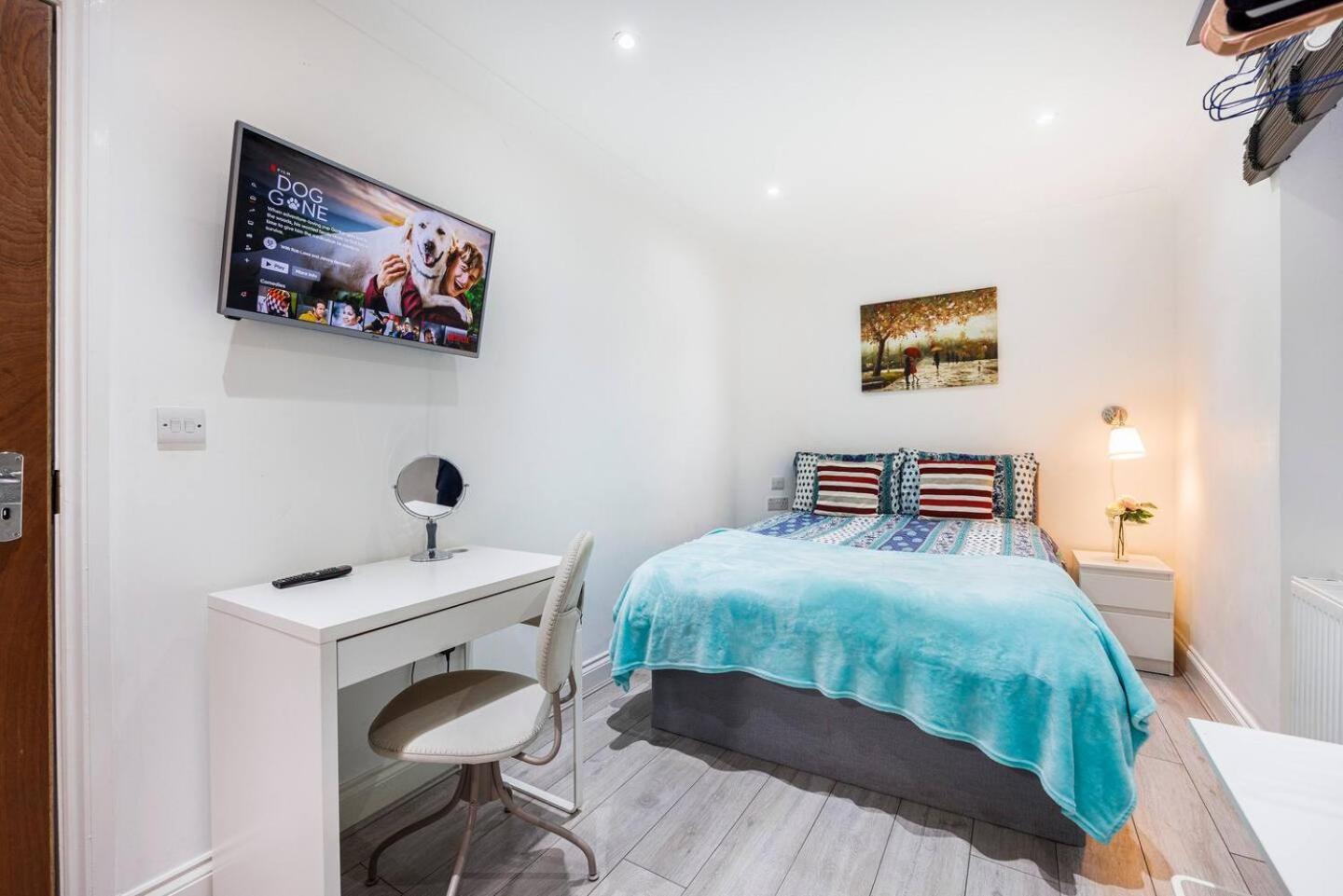 Apartment Three Bedroom 3 Bathroom In Kensington